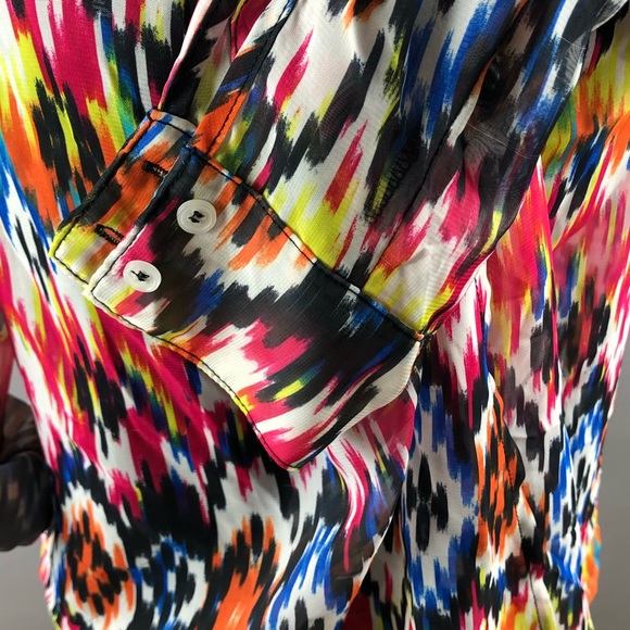 Multi-Color Sheer Tie Top with Chevron Design. SZ 3-5 - Picture 7 of 8